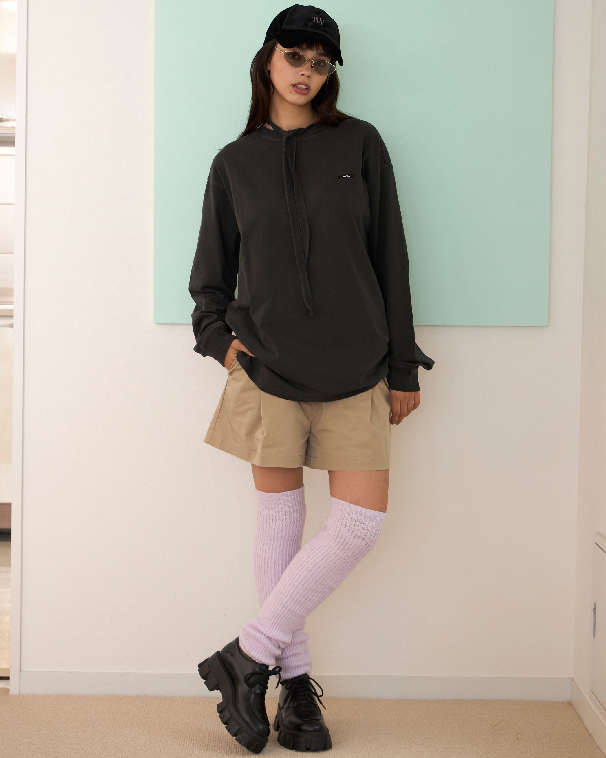Tuck Short Pants