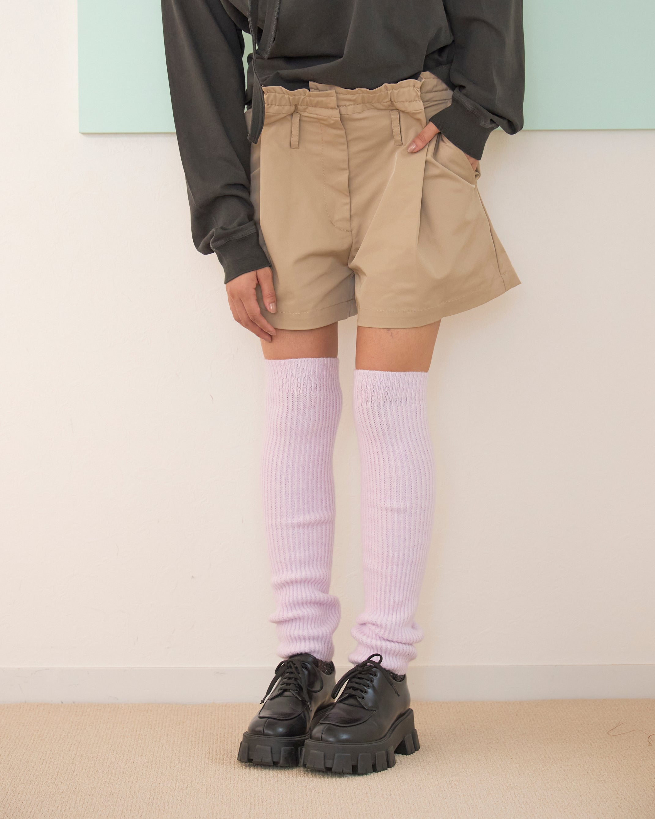 Tuck Short Pants