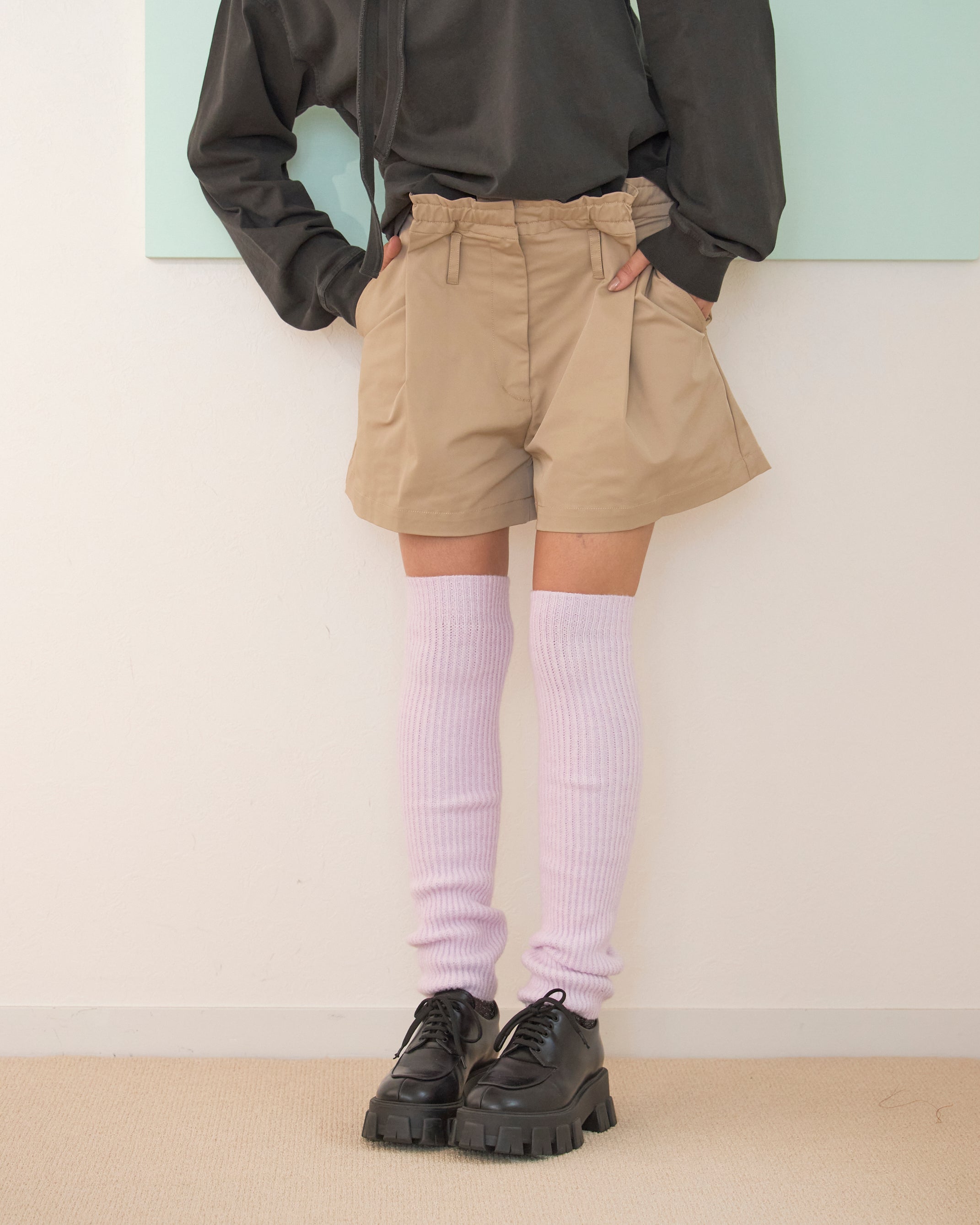 Tuck Short Pants