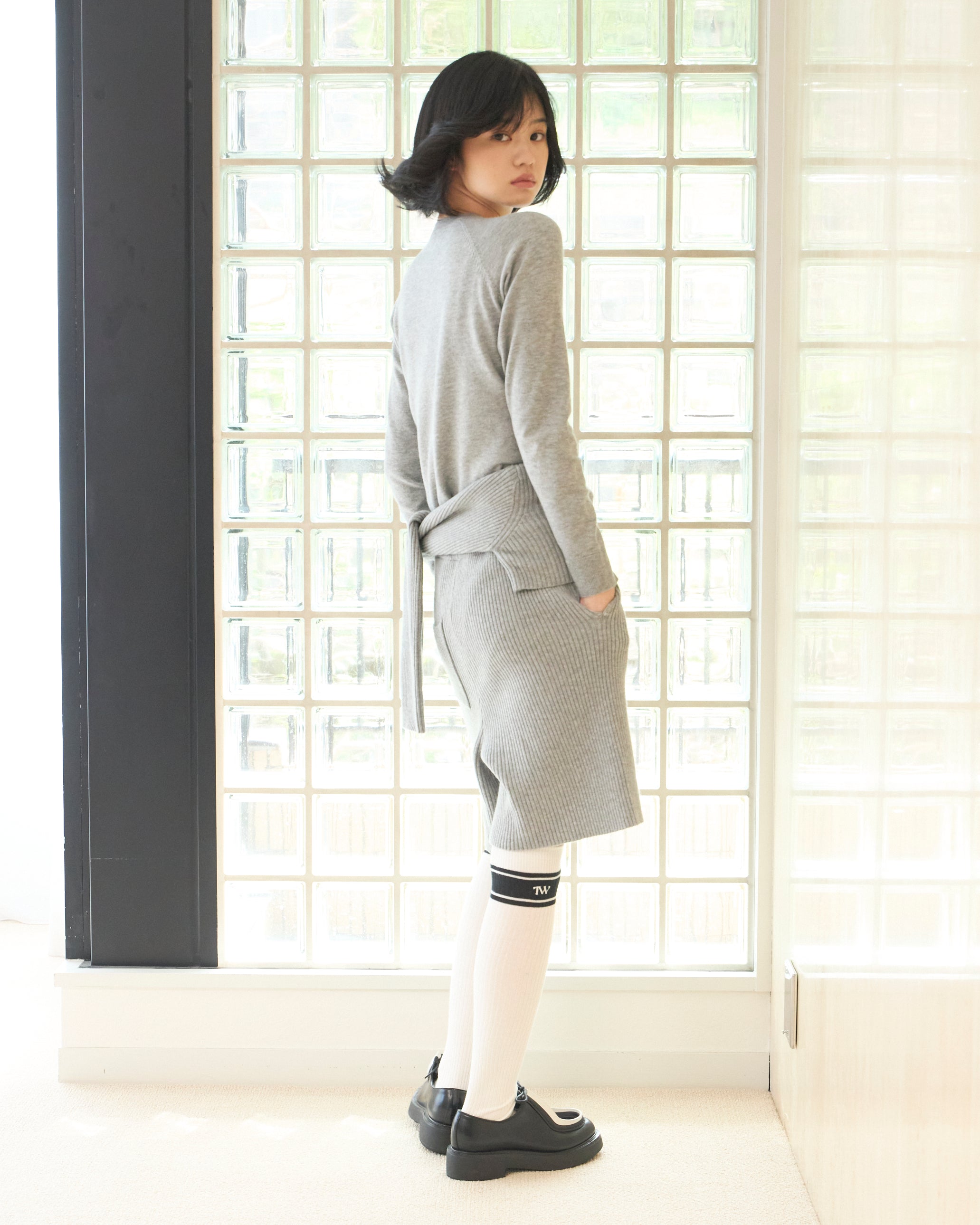 Line Rib High Socks