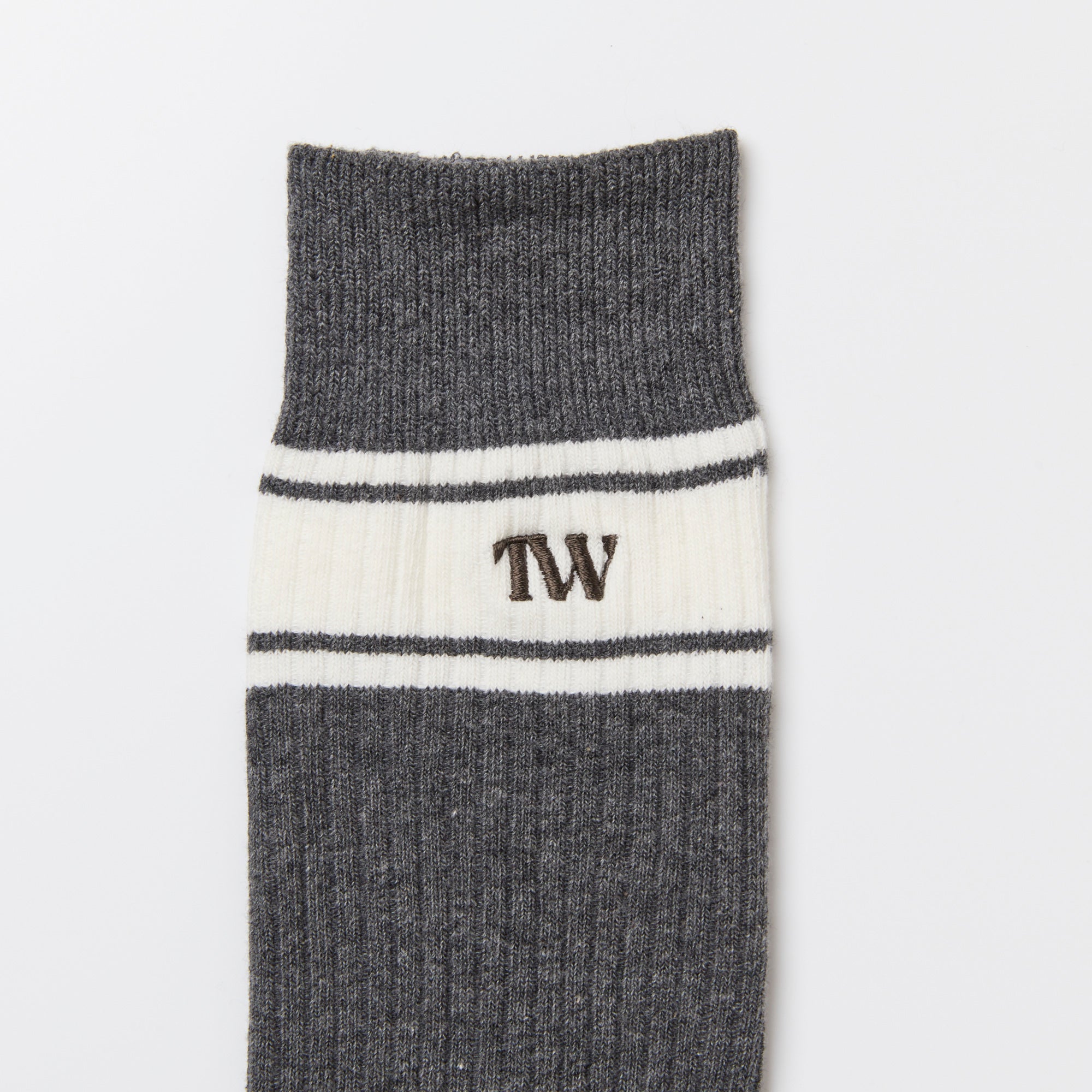 Line Rib High Socks