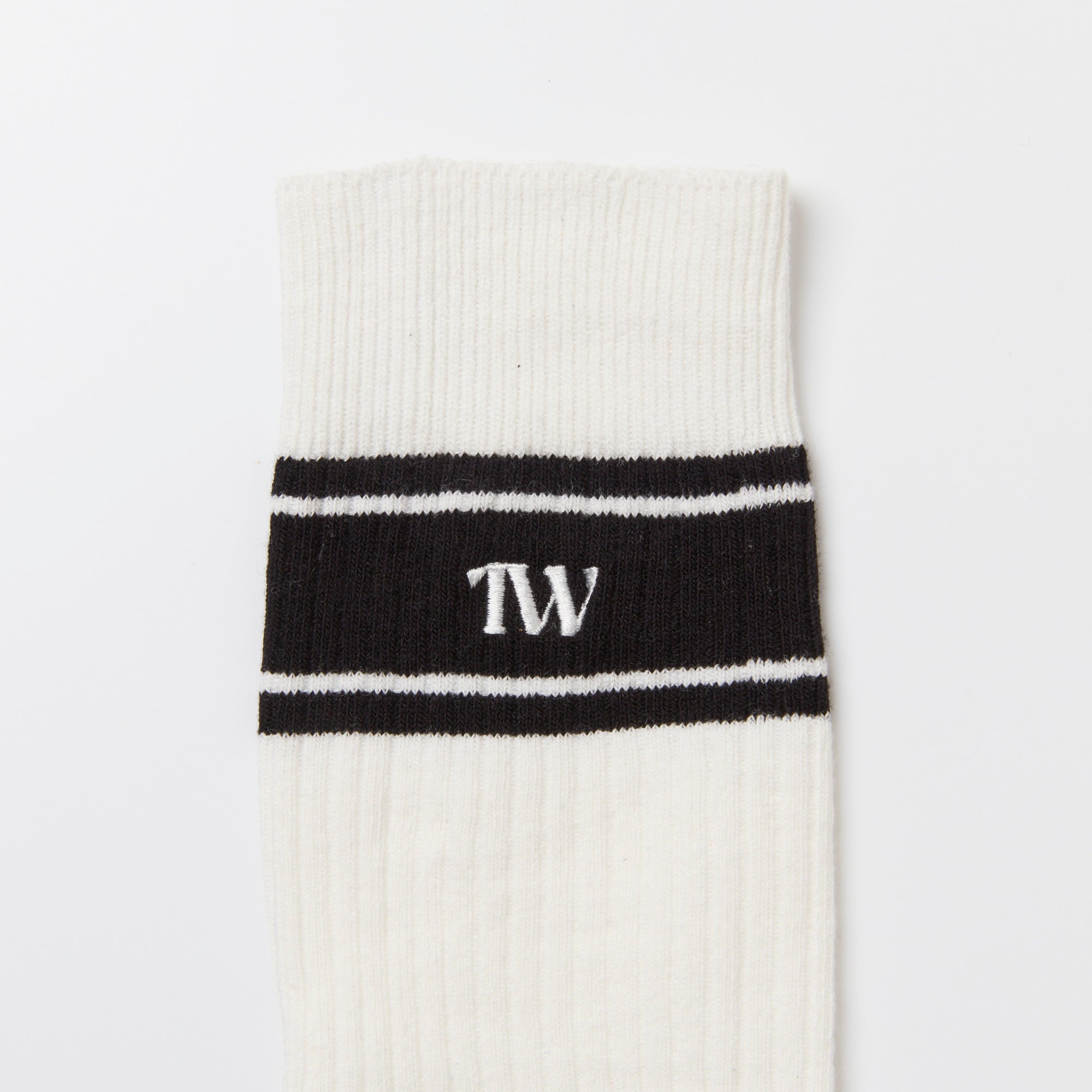 Line Rib High Socks