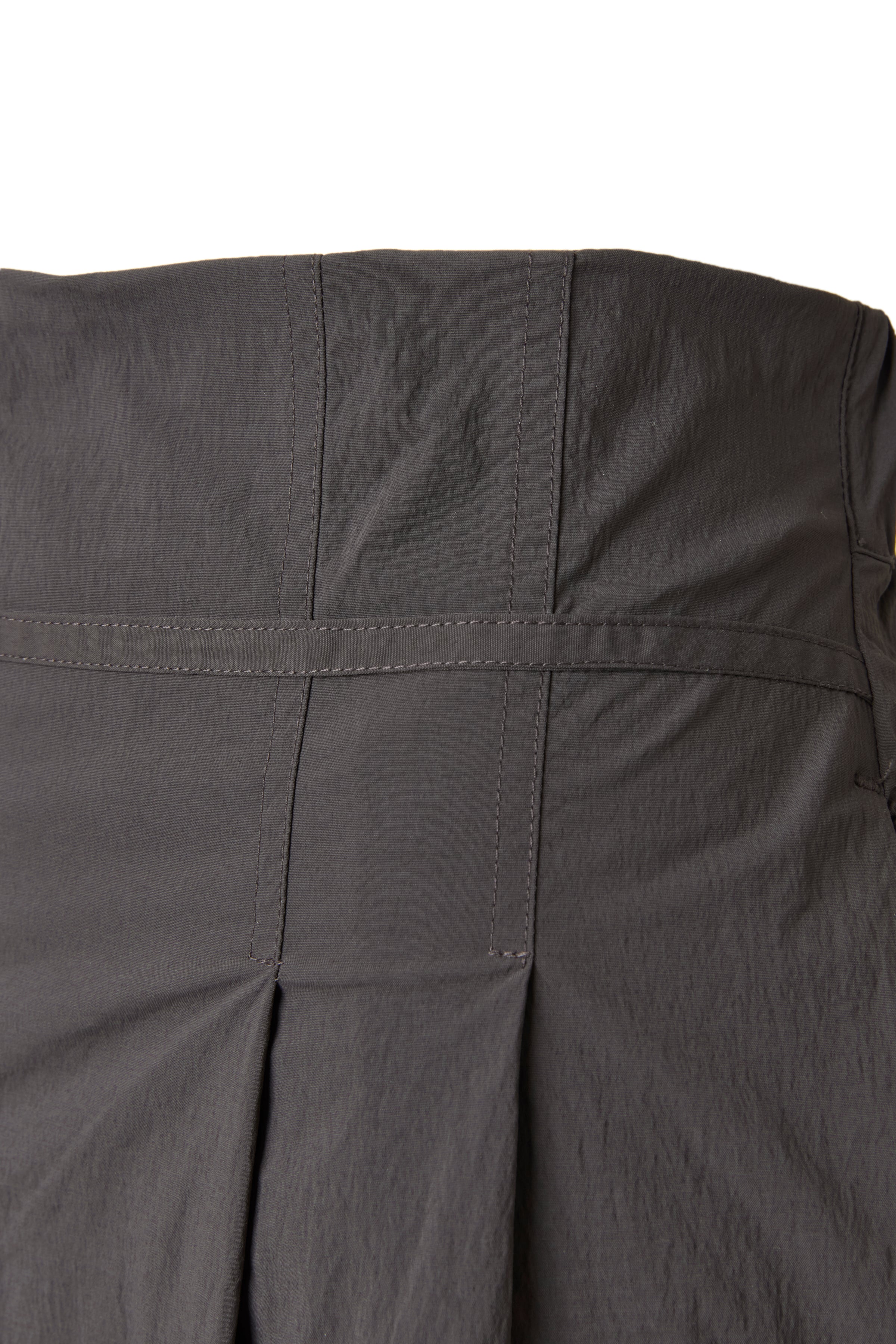 Nylon Tuck Pants