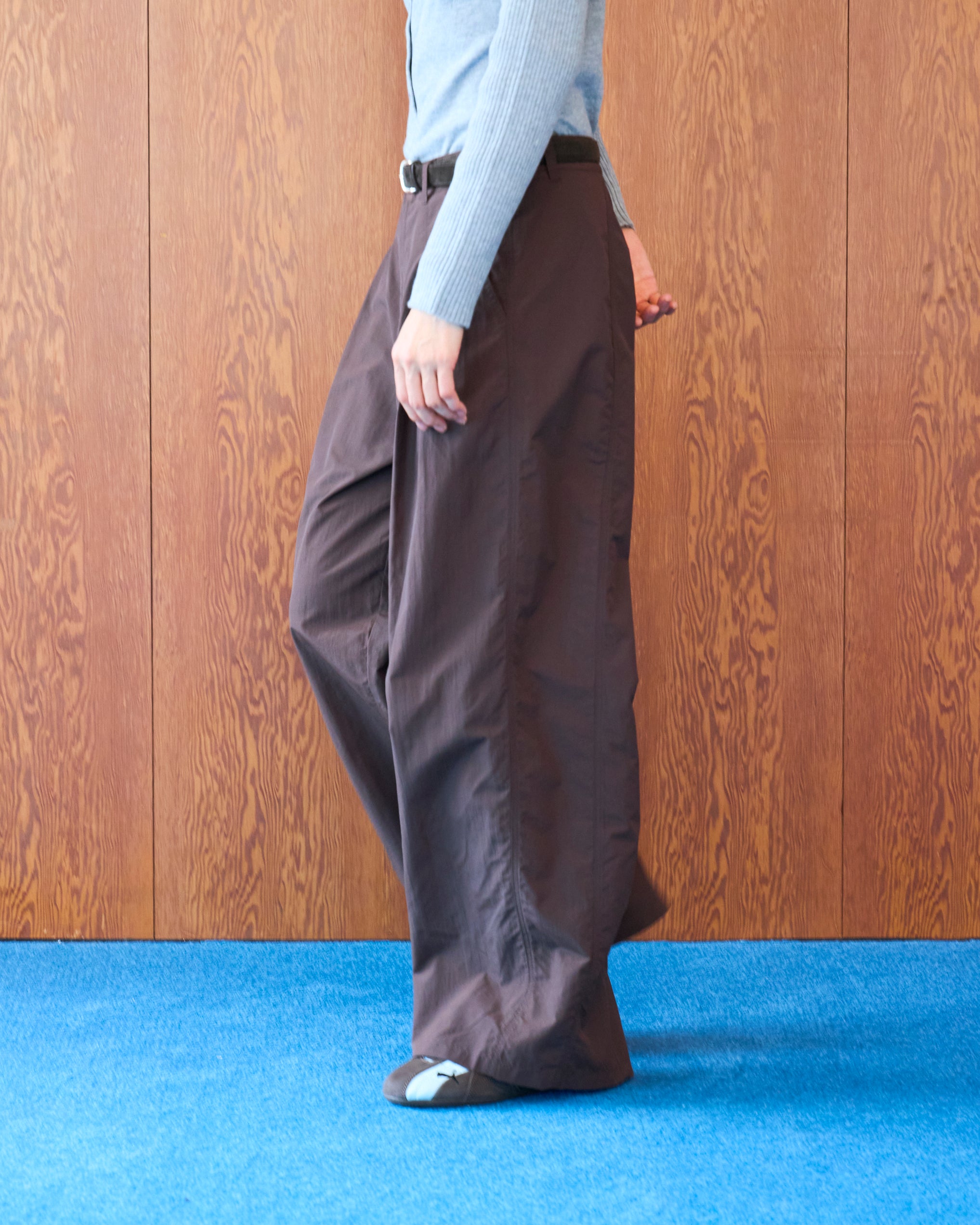 Nylon Tuck Wide Pants