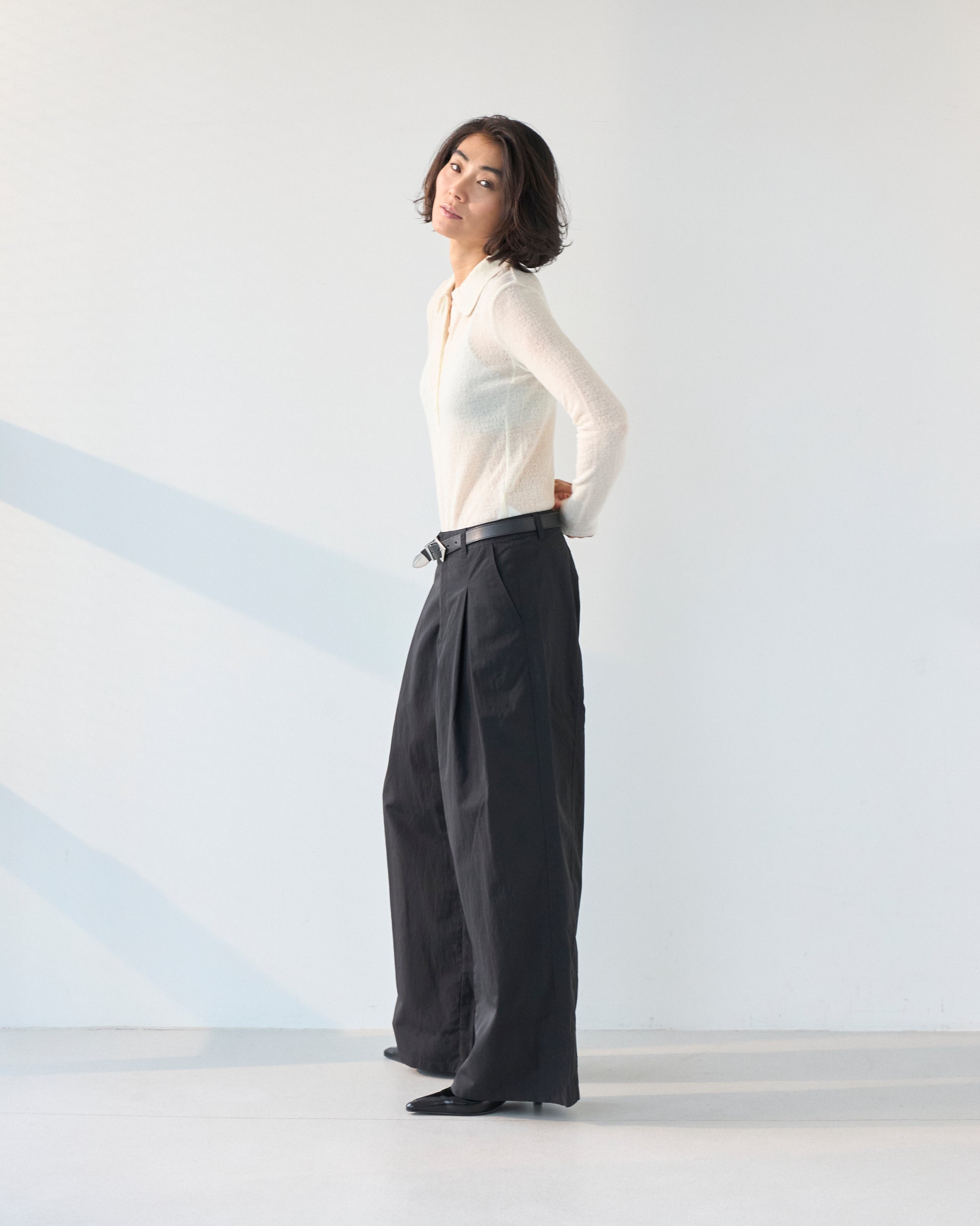 Nylon Tuck Wide Pants
