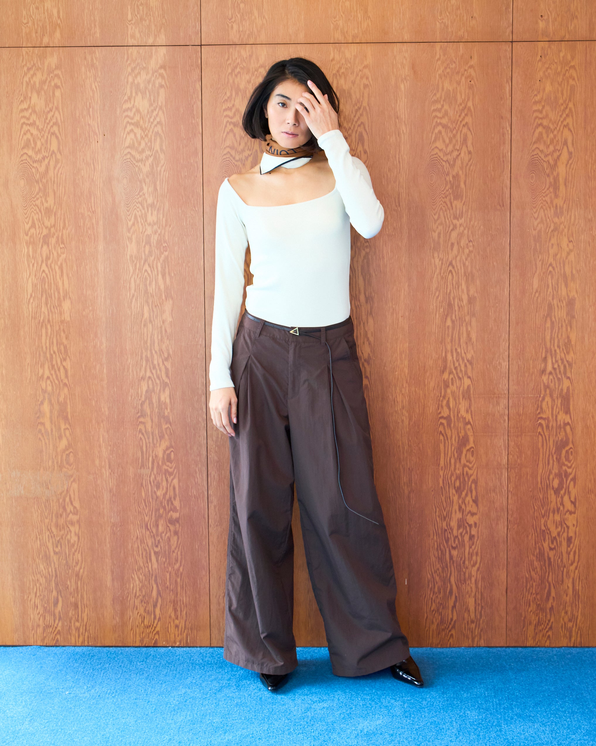 Nylon Tuck Wide Pants