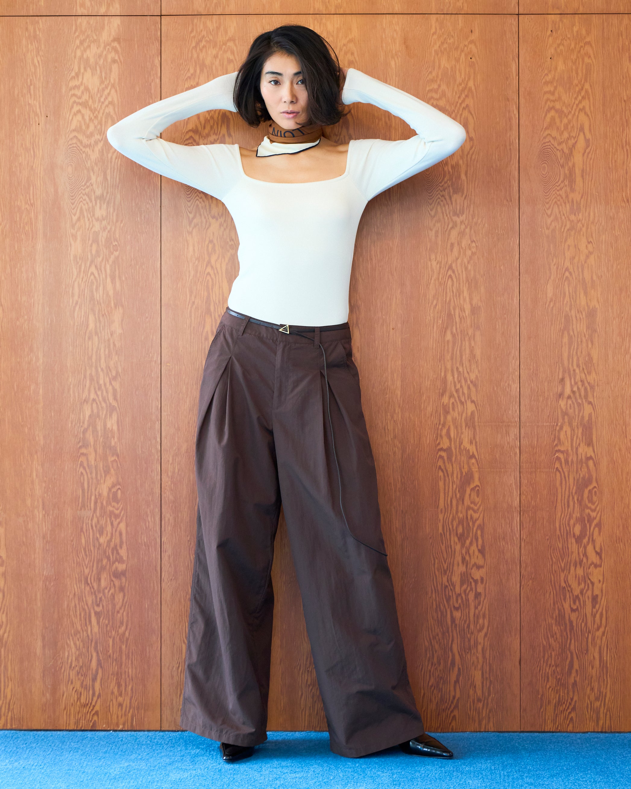 Nylon Tuck Wide Pants