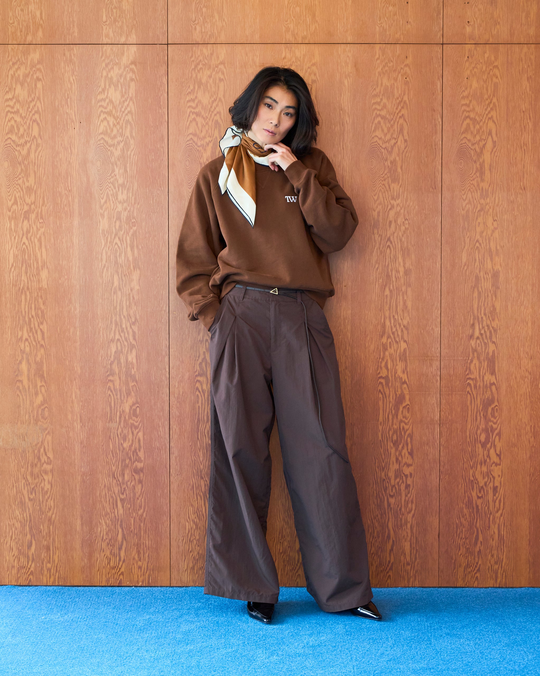 Nylon Tuck Wide Pants