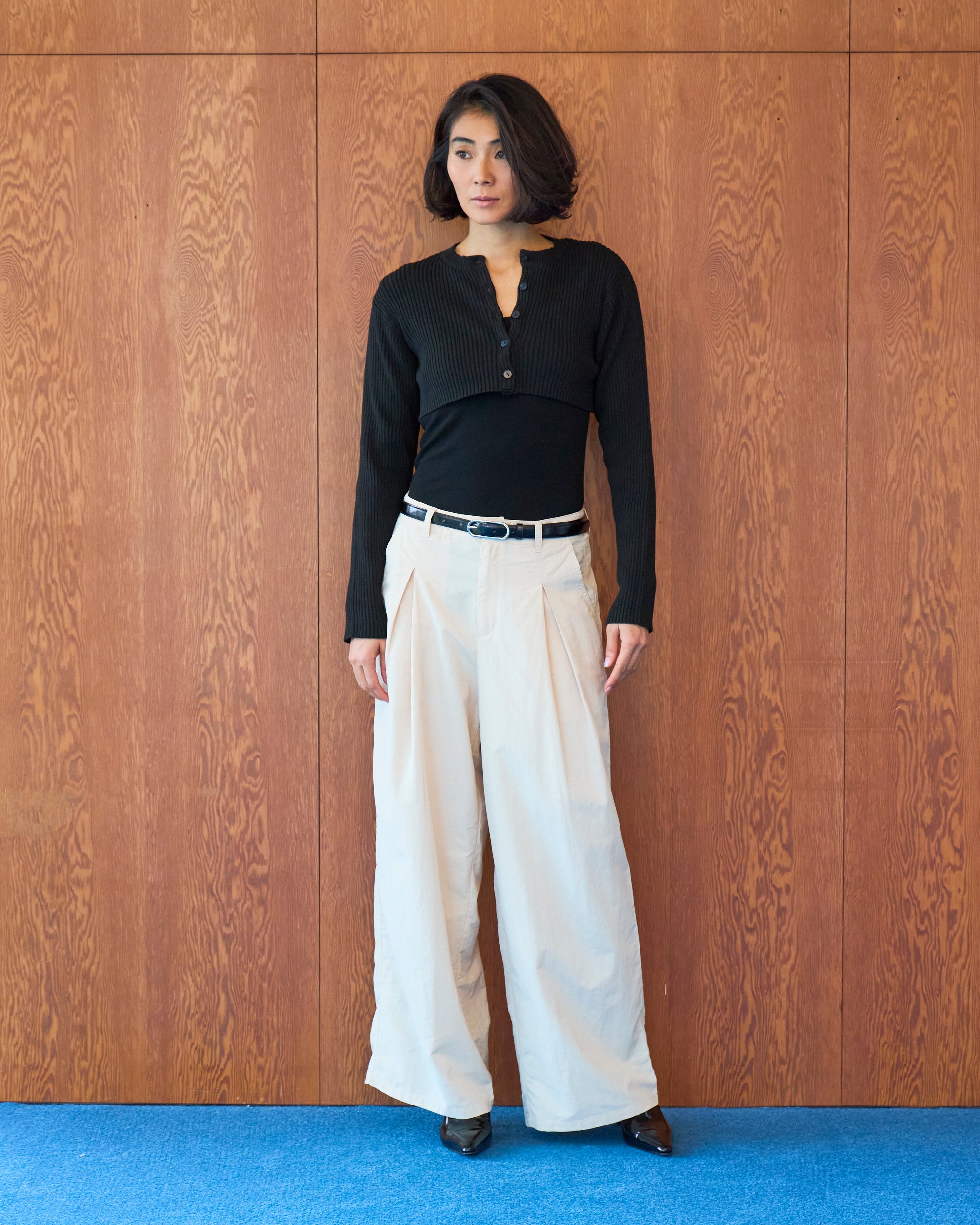 Nylon Tuck Wide Pants